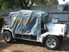 An Export Moke with Sth Australian number plate RXJ283
